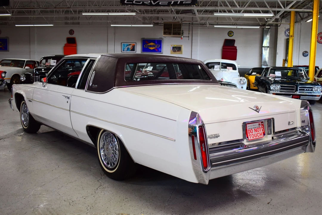 1981 Cadillac DeVille 5th Gen - Image 15 of 20