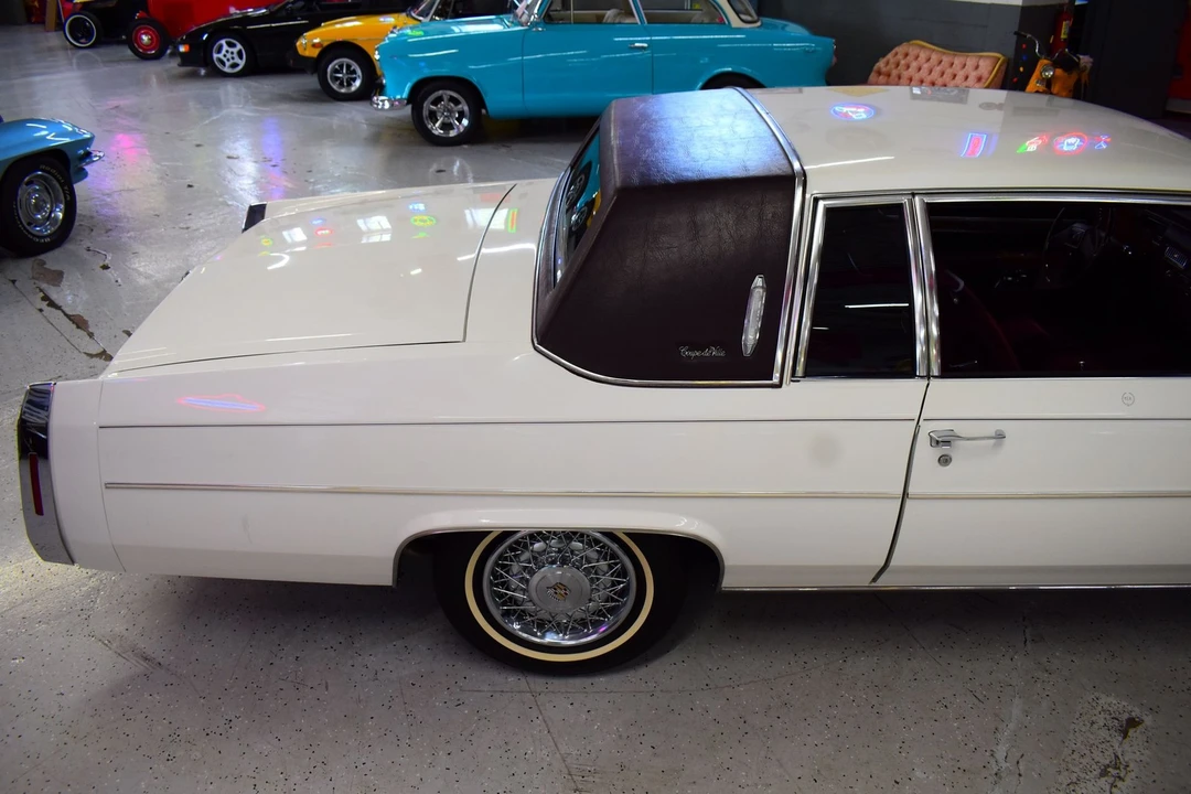1981 Cadillac DeVille 5th Gen - Image 6 of 20