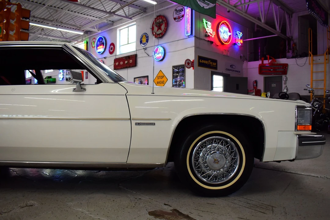 1981 Cadillac DeVille 5th Gen - Image 8 of 20