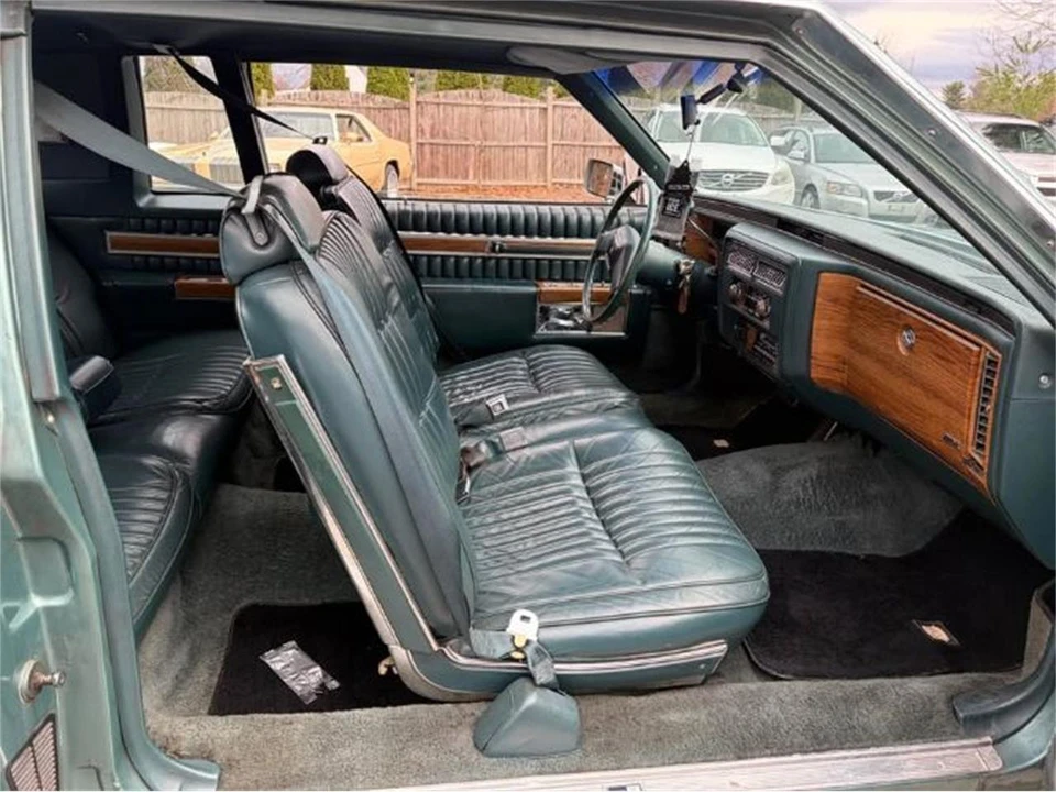1981 Cadillac DeVille 5th Gen - Image 3 of 18