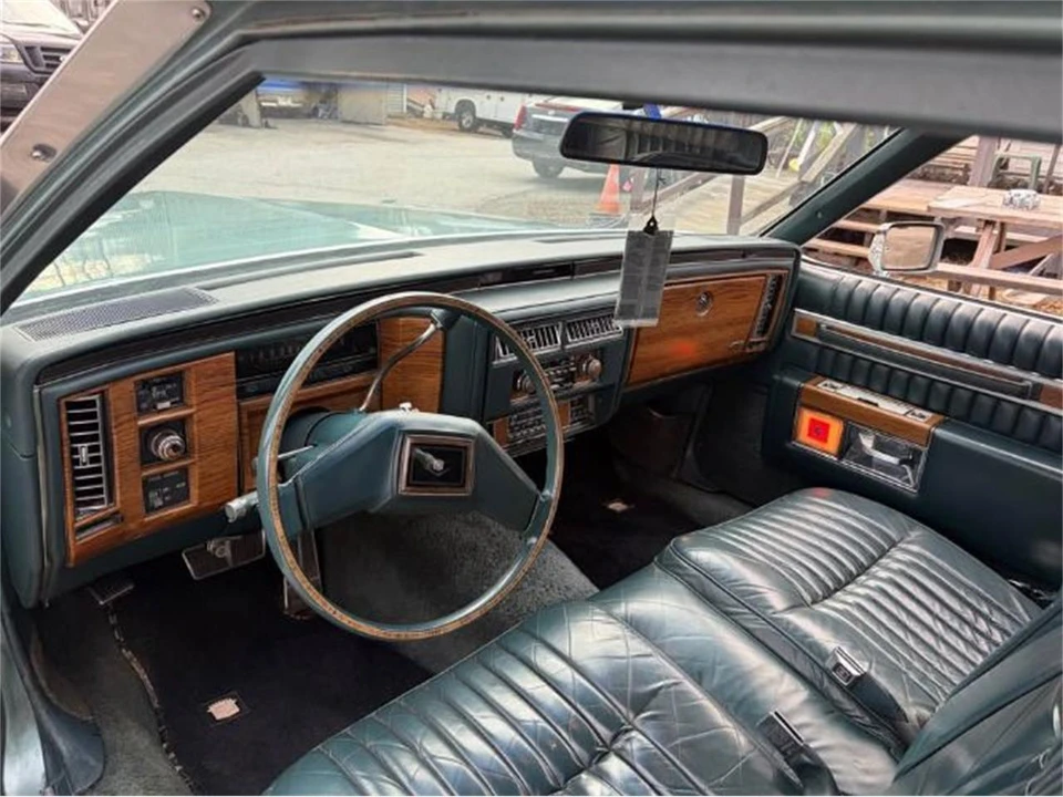 1981 Cadillac DeVille 5th Gen - Image 6 of 18