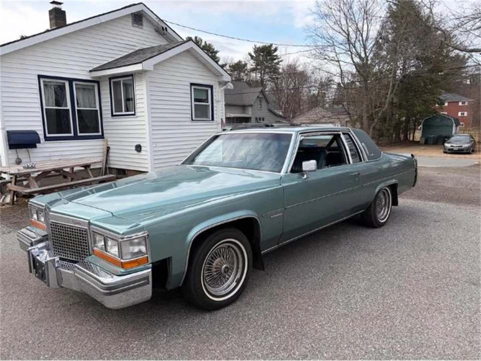 1981 Cadillac DeVille 5th Gen - Image 11 of 18
