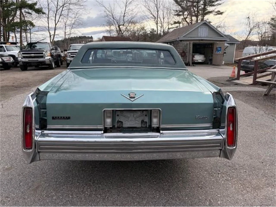 1981 Cadillac DeVille 5th Gen - Image 16 of 18