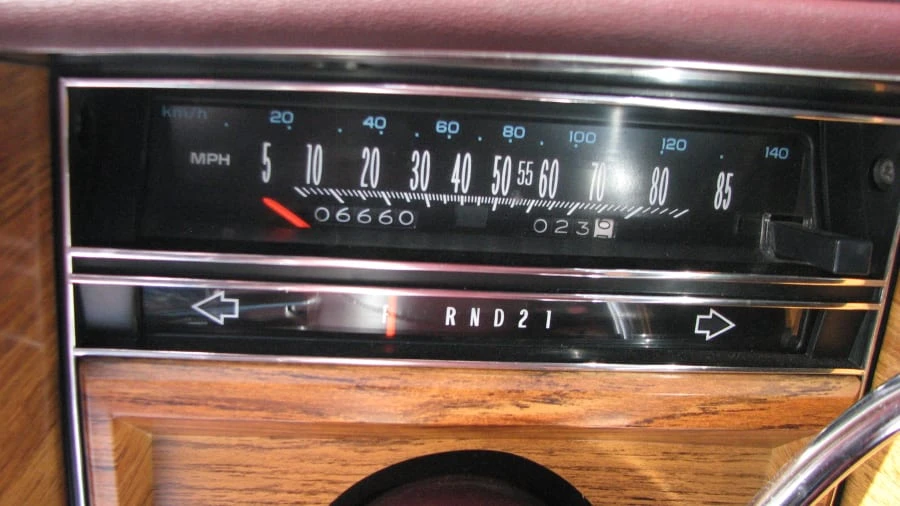 1981 Cadillac DeVille 5th Gen - Image 10 of 11