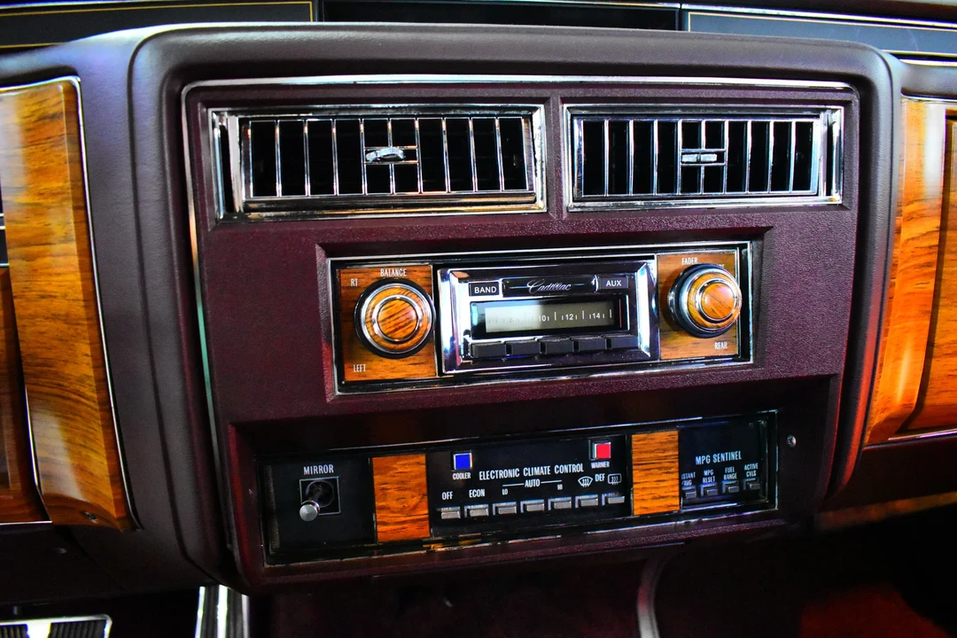 1981 Cadillac DeVille 5th Gen - Image 14 of 19