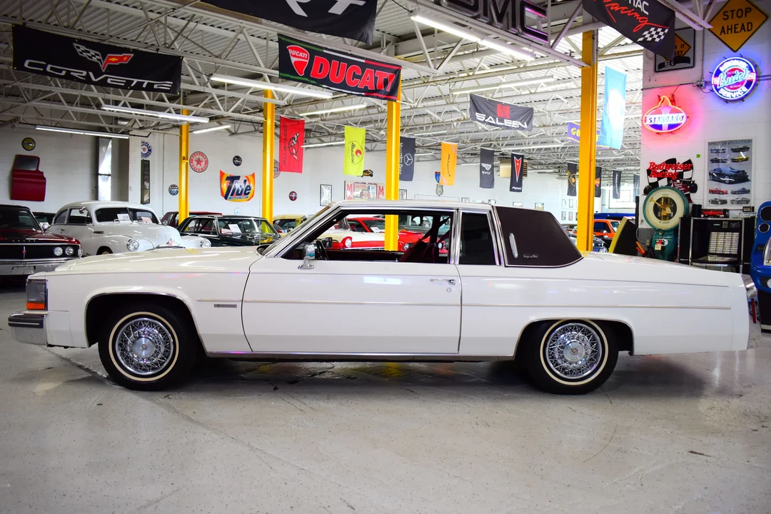 1981 Cadillac DeVille 5th Gen - Image 6 of 19
