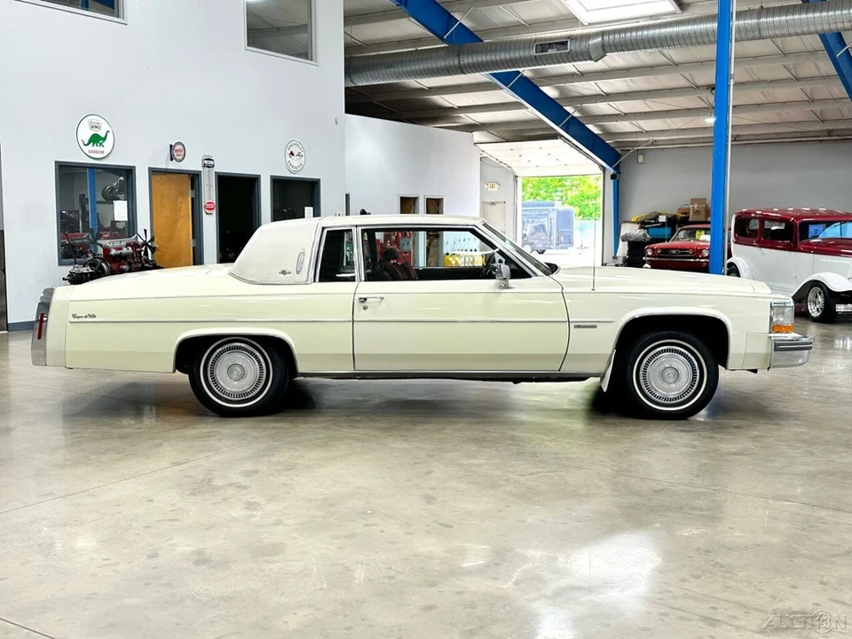 1981 Cadillac DeVille 6th Gen - Image 8 of 21