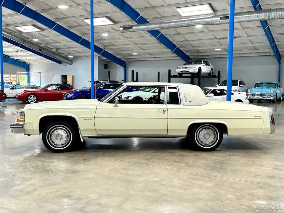 1981 Cadillac DeVille 6th Gen - Image 4 of 21