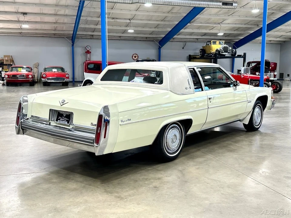 1981 Cadillac DeVille 6th Gen - Image 7 of 21