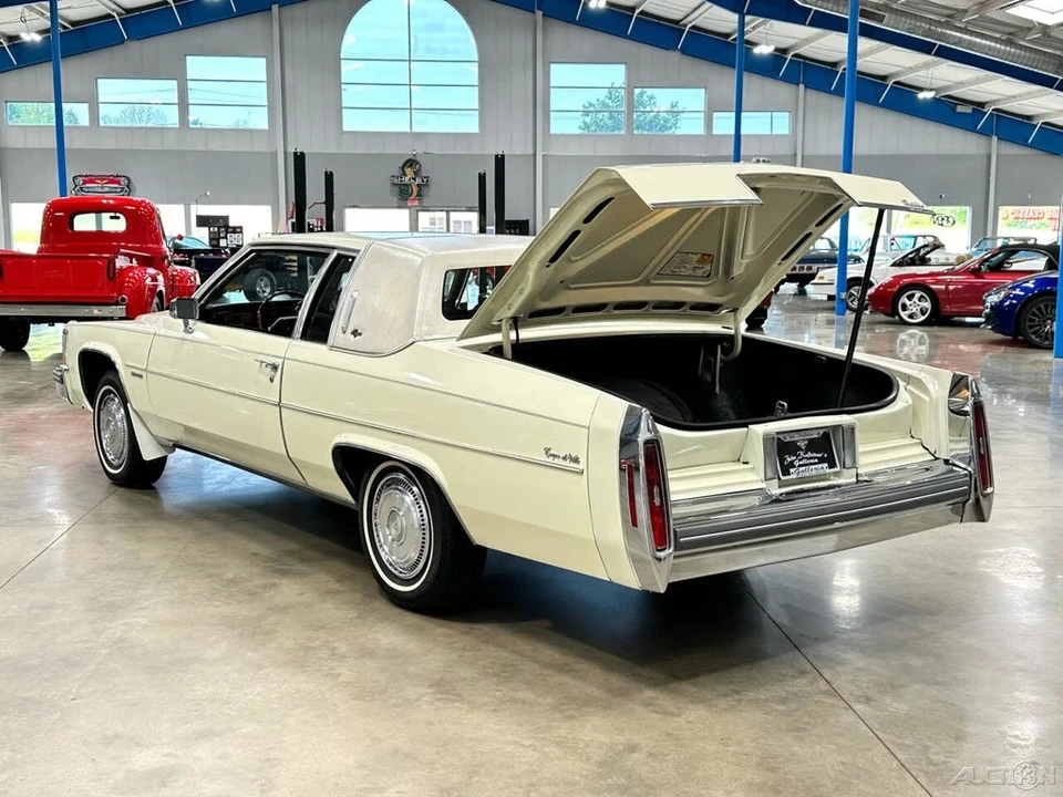 1981 Cadillac DeVille 6th Gen - Image 15 of 21