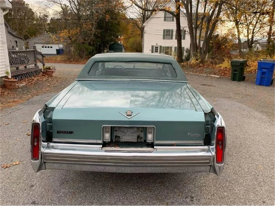 1981 Cadillac DeVille 5th Gen - Image 12 of 17