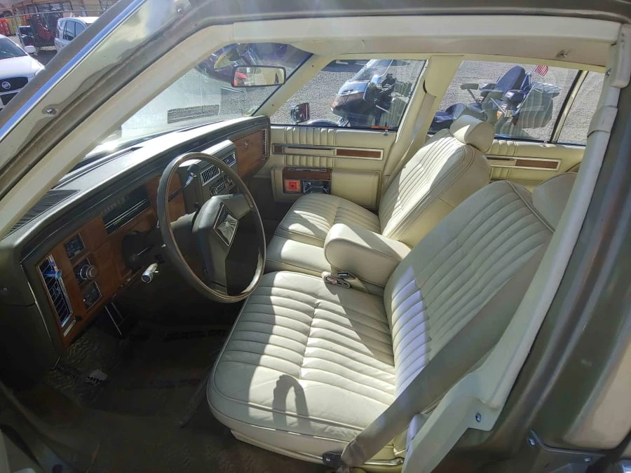 1981 Cadillac DeVille 5th Gen - Image 2 of 5