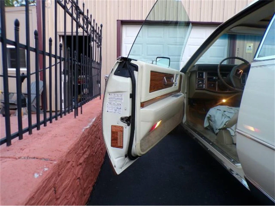 1981 Cadillac Eldorado 10th Gen - Image 7 of 16