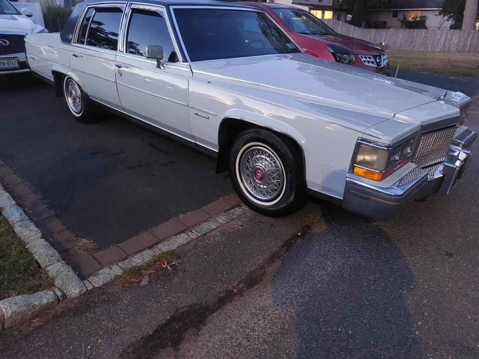 1981 Cadillac Fleetwood - Image 4 of 21