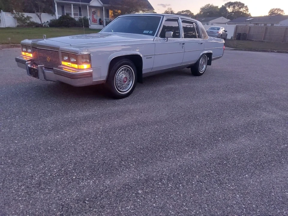 1981 Cadillac Fleetwood - Image 5 of 21