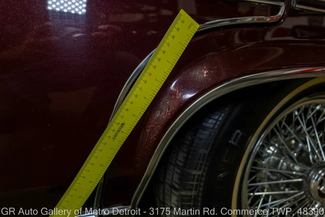 1981 Cadillac Fleetwood - Image 25 of 31