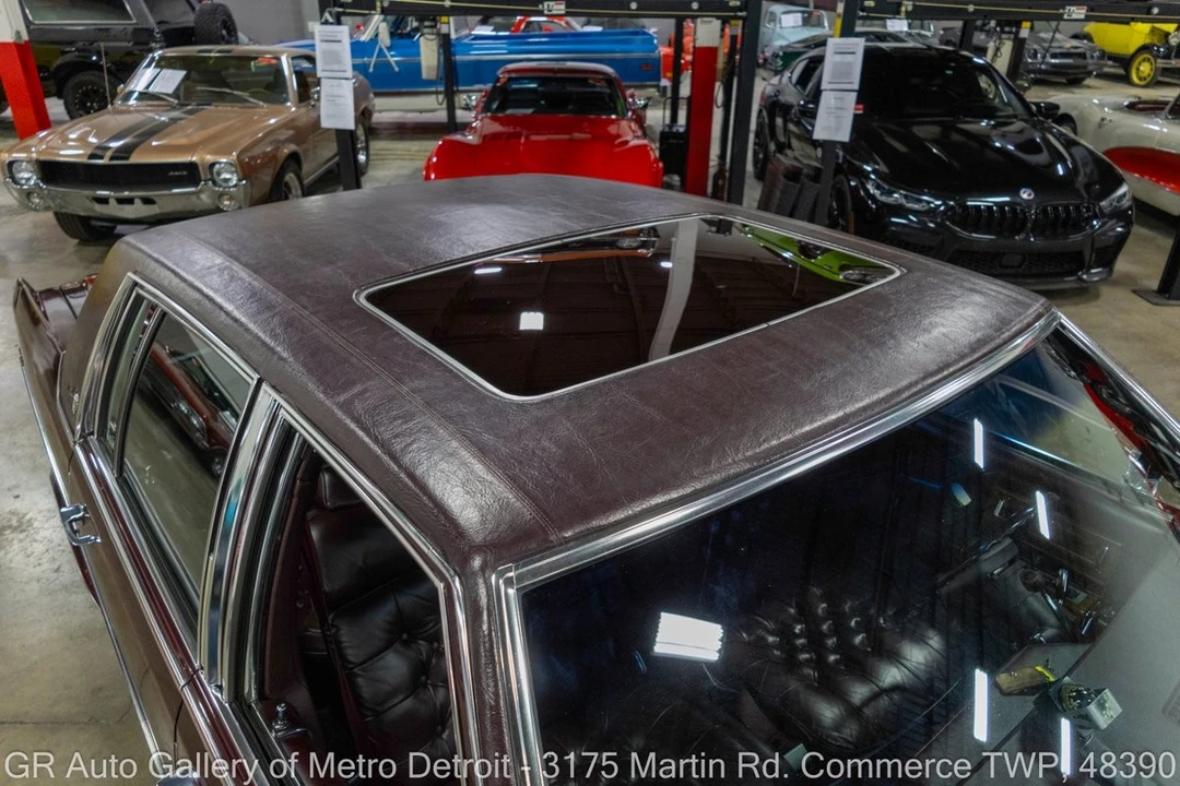 1981 Cadillac Fleetwood - Image 14 of 31