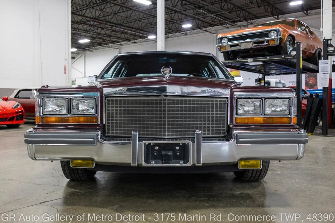 1981 Cadillac Fleetwood - Image 12 of 31