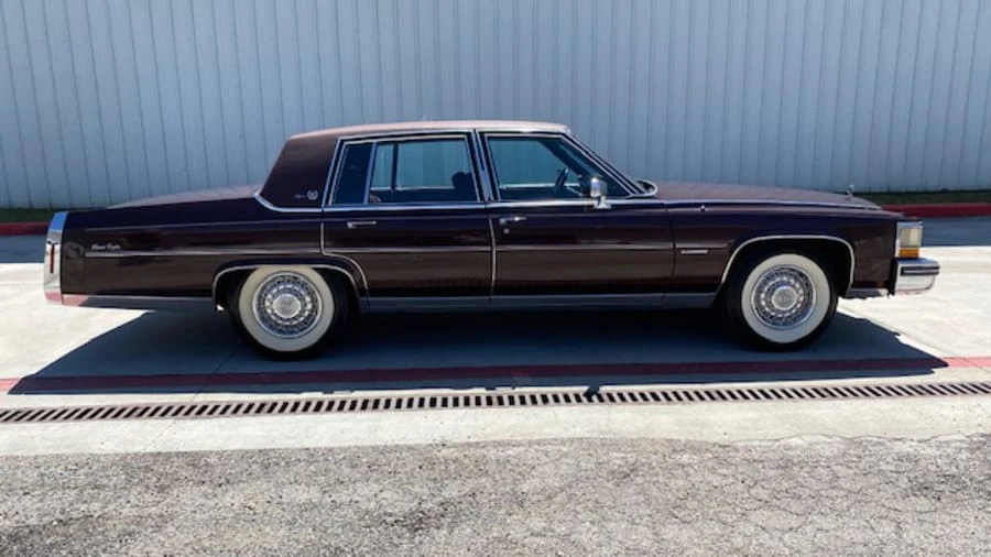 1981 Cadillac Fleetwood - Image 2 of 15