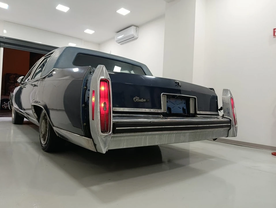 1981 Cadillac Fleetwood - Image 9 of 31