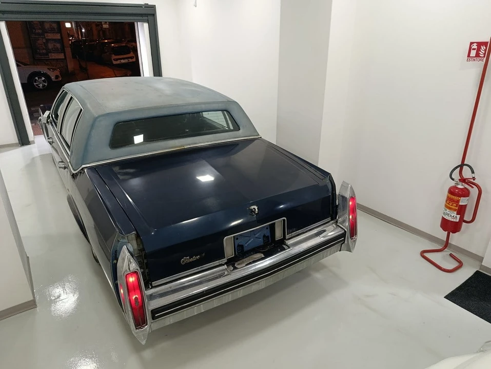 1981 Cadillac Fleetwood - Image 11 of 31