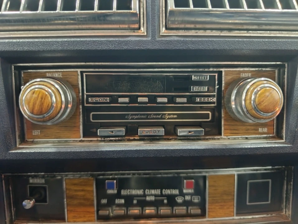 1981 Cadillac Fleetwood - Image 25 of 31