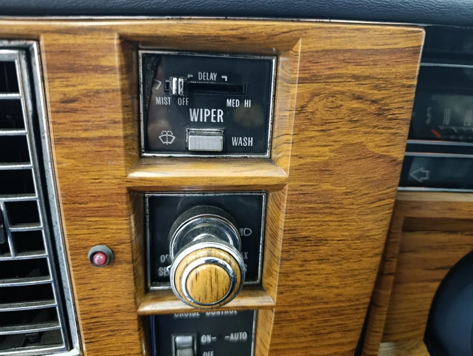 1981 Cadillac Fleetwood - Image 26 of 31