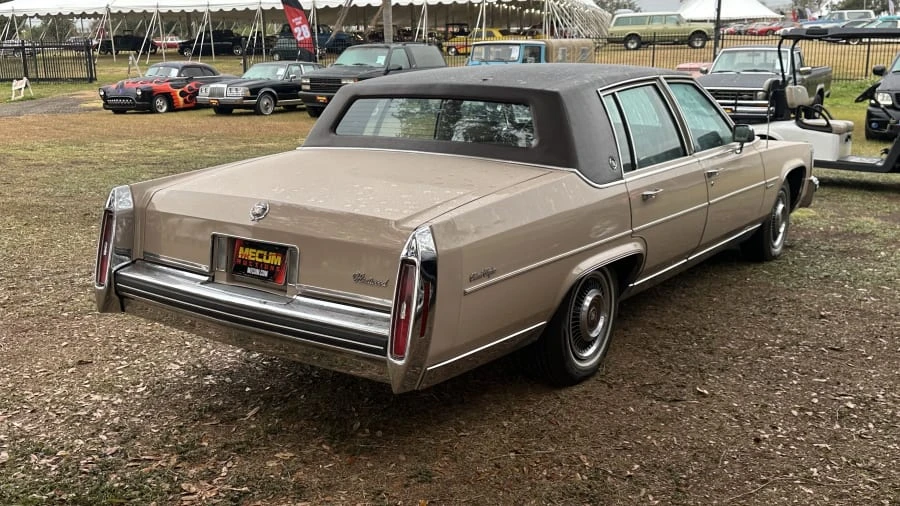 1981 Cadillac Fleetwood - Image 4 of 6
