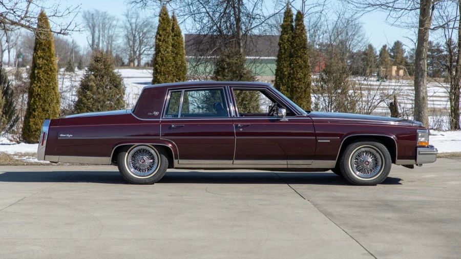 1981 Cadillac Fleetwood - Image 11 of 30