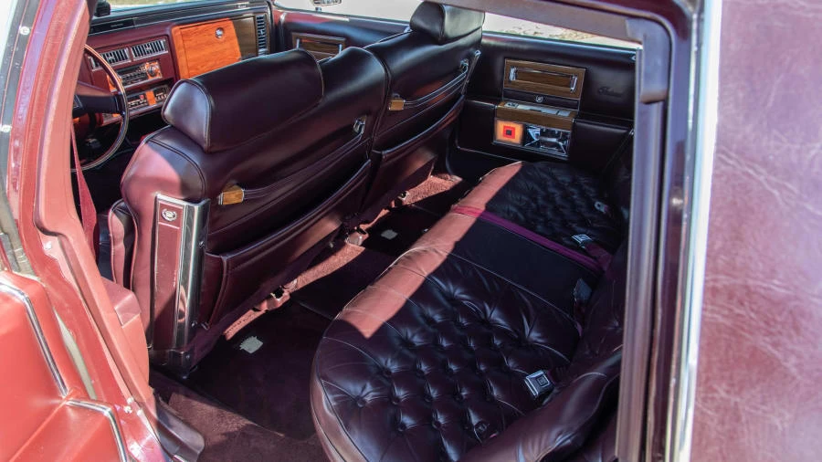 1981 Cadillac Fleetwood - Image 25 of 30