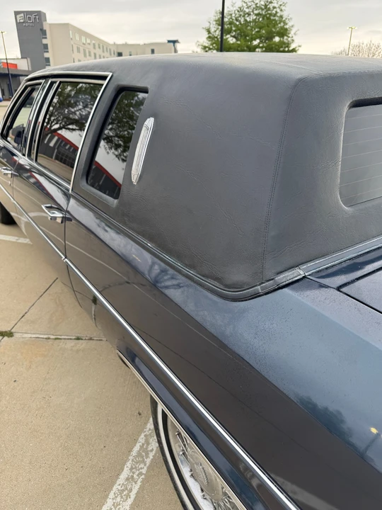 1981 Cadillac Fleetwood - Image 16 of 31