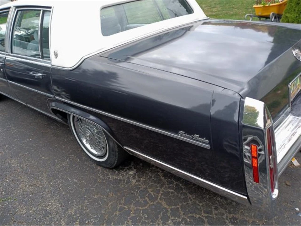 1981 Cadillac Fleetwood - Image 16 of 28