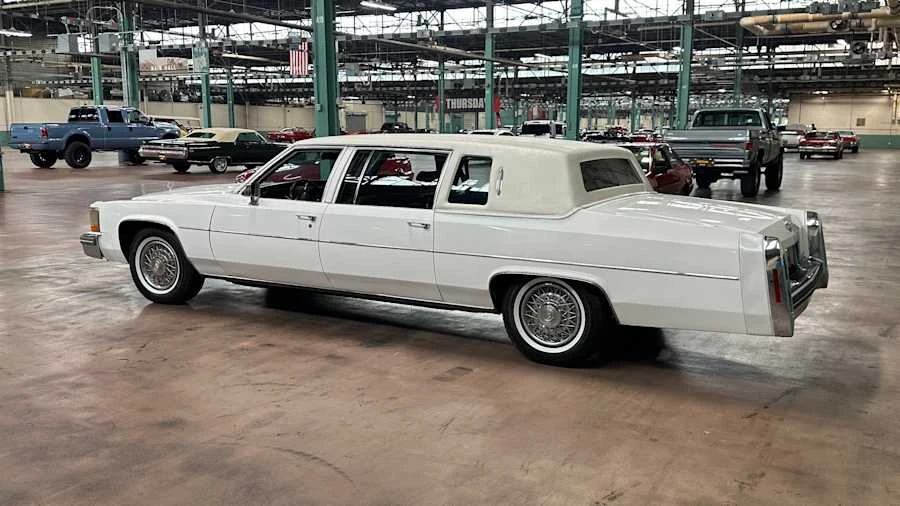 1981 Cadillac Fleetwood - Image 3 of 7