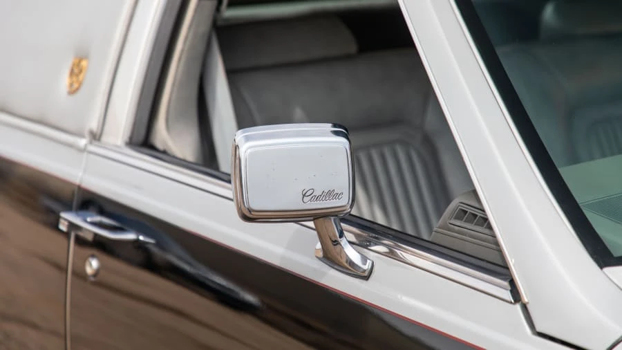 1981 Cadillac Seville - Image 10 of 15