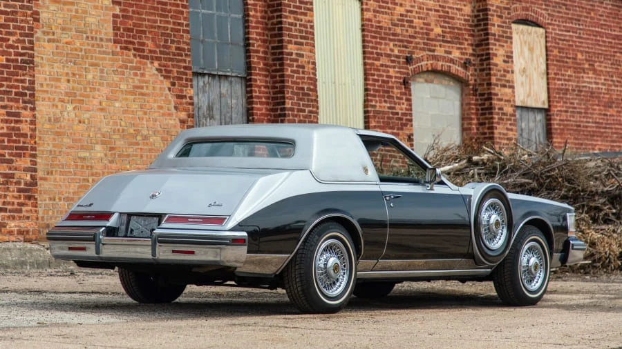 1981 Cadillac Seville - Image 11 of 15