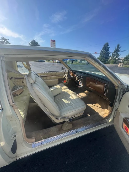 1981 Cadillac DeVille 5th Gen - Image 12 of 15