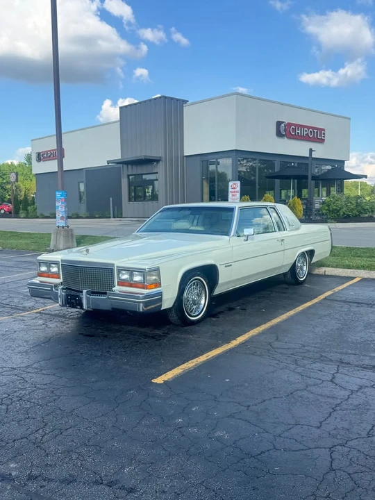 1981 Cadillac DeVille 5th Gen - Image 4 of 15