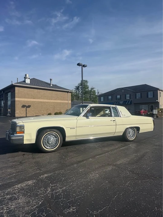 1981 Cadillac DeVille 5th Gen - Image 14 of 15
