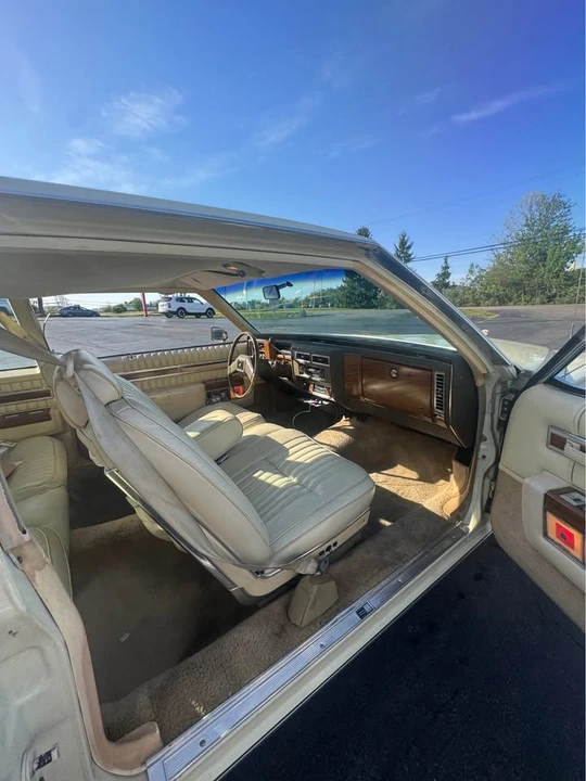1981 Cadillac DeVille 5th Gen - Image 8 of 15