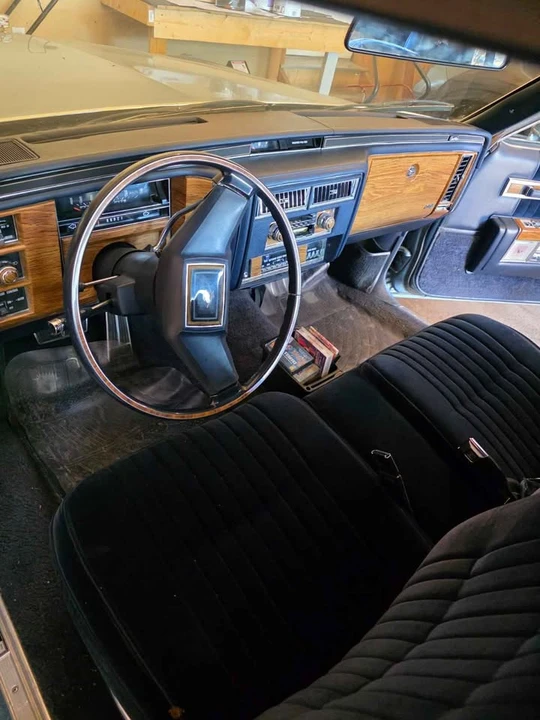 1981 Cadillac DeVille 5th Gen - Image 5 of 6
