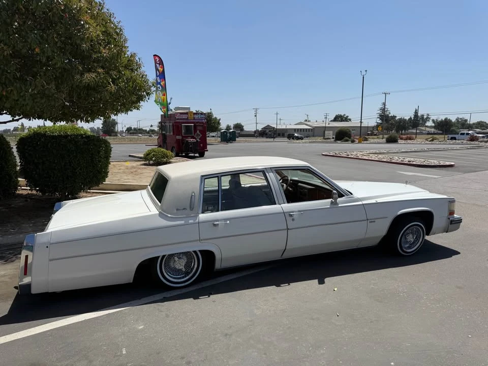1981 Cadillac DeVille 5th Gen - Image 2 of 9