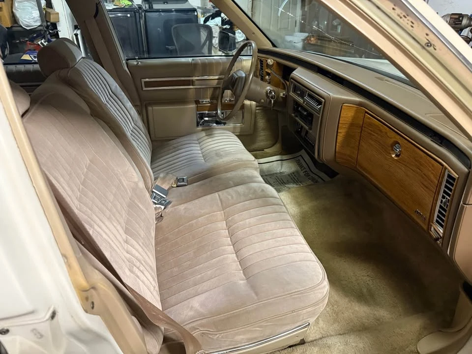 1981 Cadillac DeVille 5th Gen - Image 7 of 9