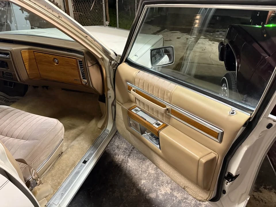 1981 Cadillac DeVille 5th Gen - Image 8 of 9