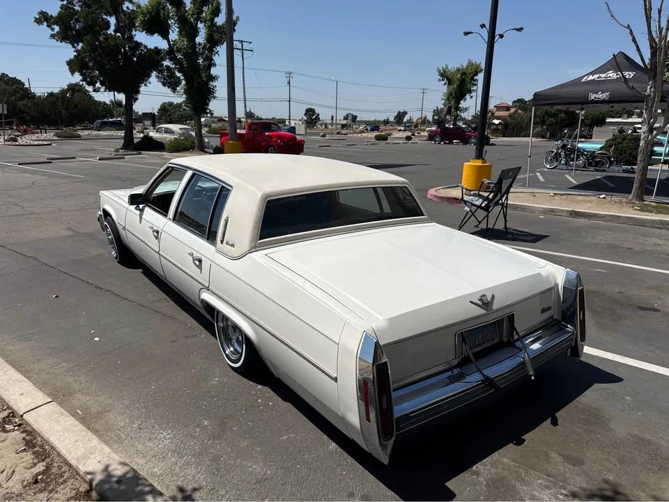 1981 Cadillac DeVille 5th Gen - Image 3 of 9