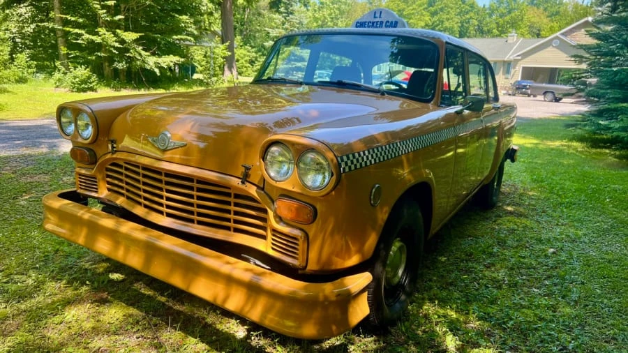 1981 Checker - Image 5 of 5