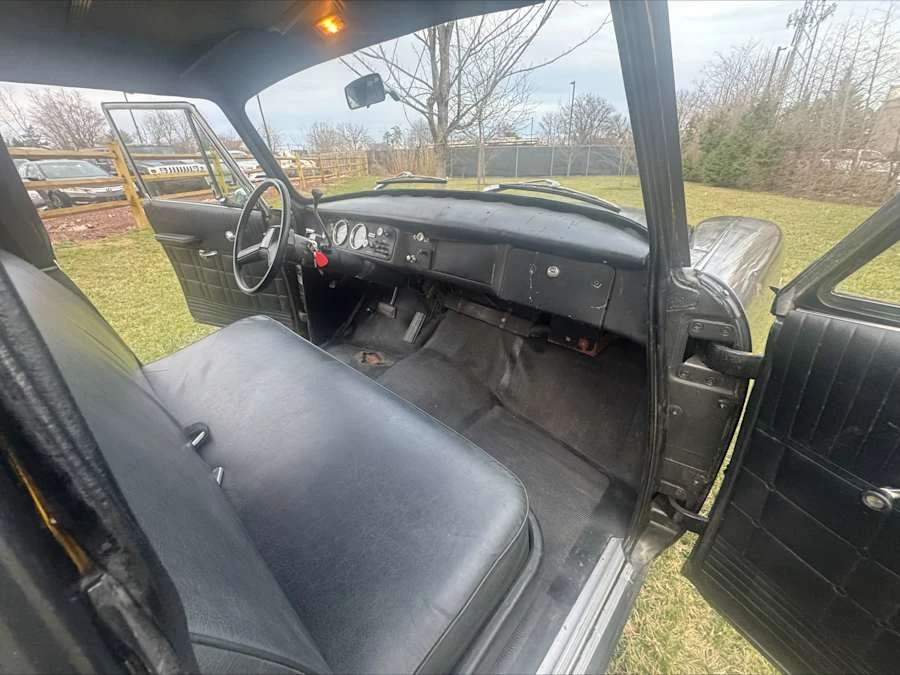 1981 Checker - Image 15 of 18