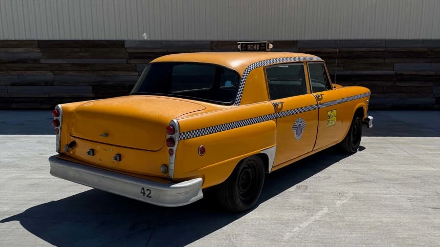 1981 Checker - Image 3 of 16