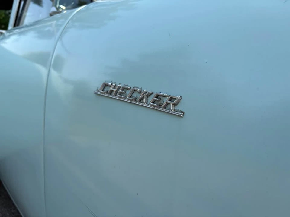 1981 Checker - Image 16 of 21