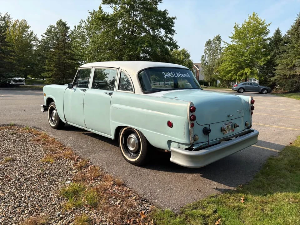 1981 Checker - Image 5 of 21