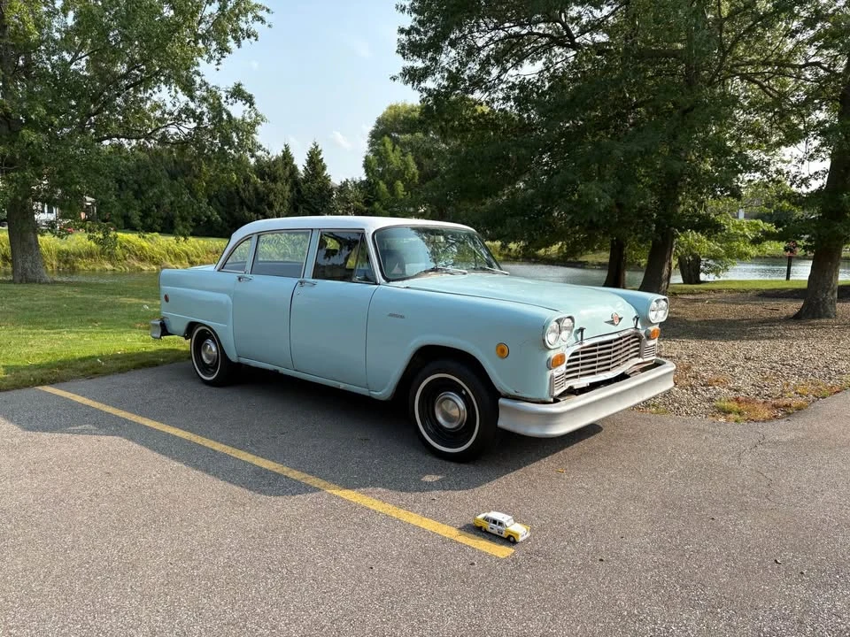 1981 Checker - Image 9 of 21